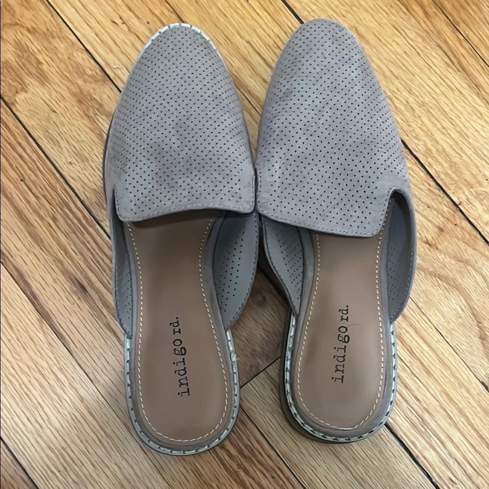 Indigo Women's Gray Slip-On Loafers